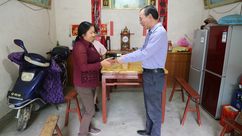 愛(ài)心公益行，華都在行動(dòng)
