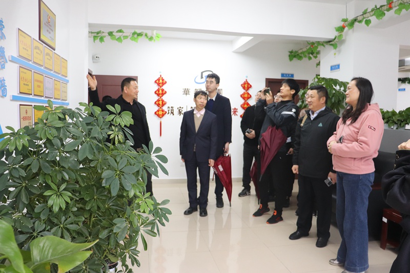 濟寧市高新區(qū)建設(shè)局、綜合執(zhí)法局領(lǐng)導(dǎo)到華悅物業(yè)調(diào)研