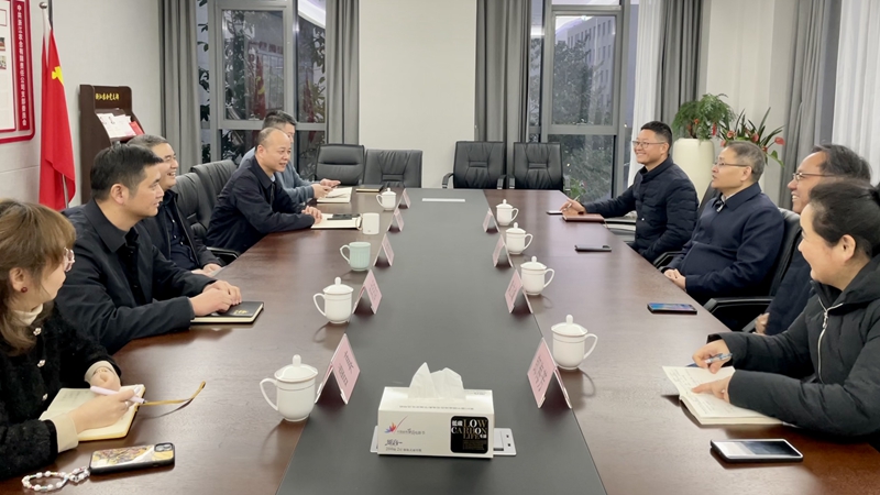 省農(nóng)業(yè)農(nóng)村廳黨組成員、省畜牧農(nóng)機發(fā)展中心主任駱健民到浙江農(nóng)合調(diào)研